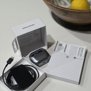Samsung Galaxy Buds3 Wireless Earbuds